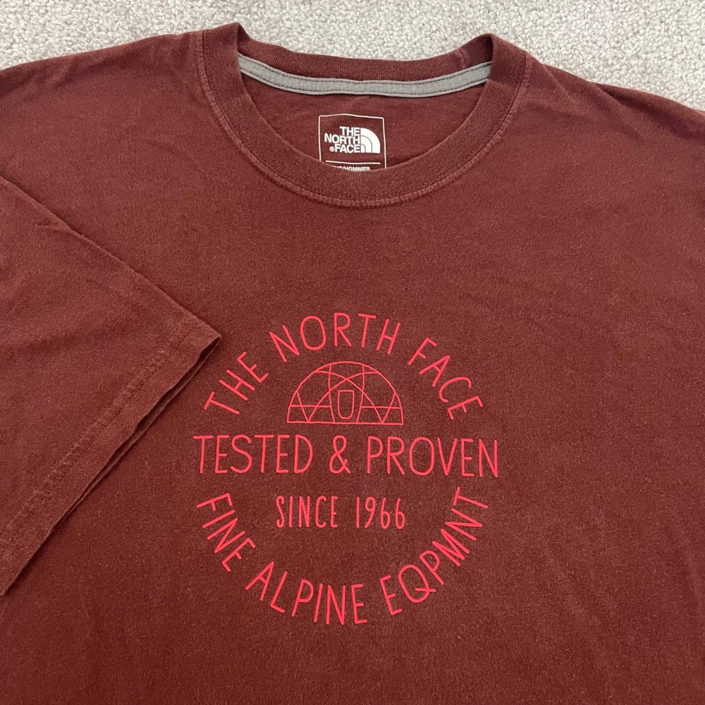 North Face Mens Small Classic Fit Maroon Tested & Proven Graphic Tee Outdoors